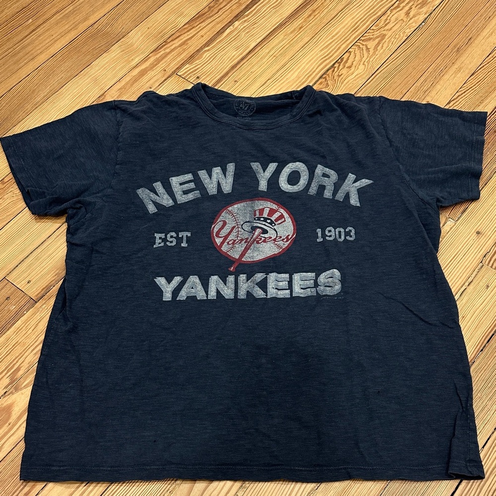 New York Yankees Unisex T-Shirt - Navy